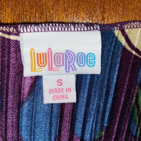 LuLaRoe Shirley 3/4 Sleeve Kimono in Vibrant Colors Floral Print 🌺🌼-Size Small - Picture 4 of 10